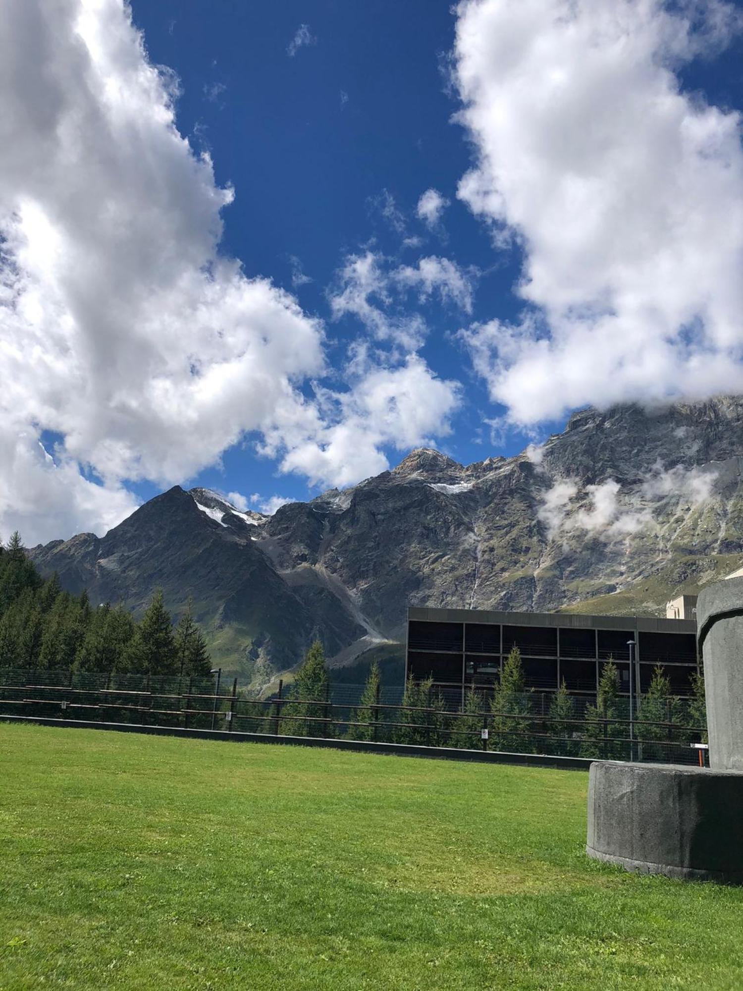Cervinia - Matterhorn Apartments 브루일서비니아 외부 사진